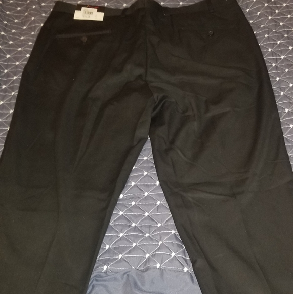 Greg Norman Black Golf Pants - Picture 3 of 4